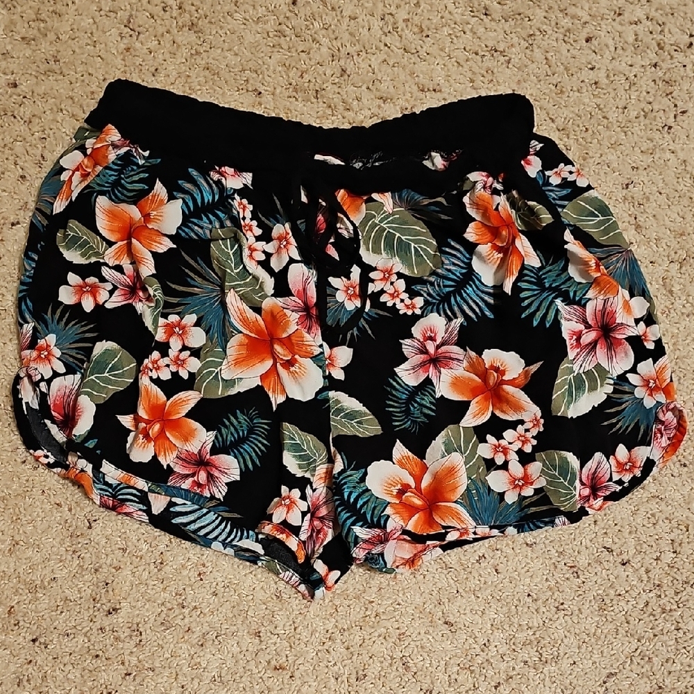 Floral Print Women's Shorts